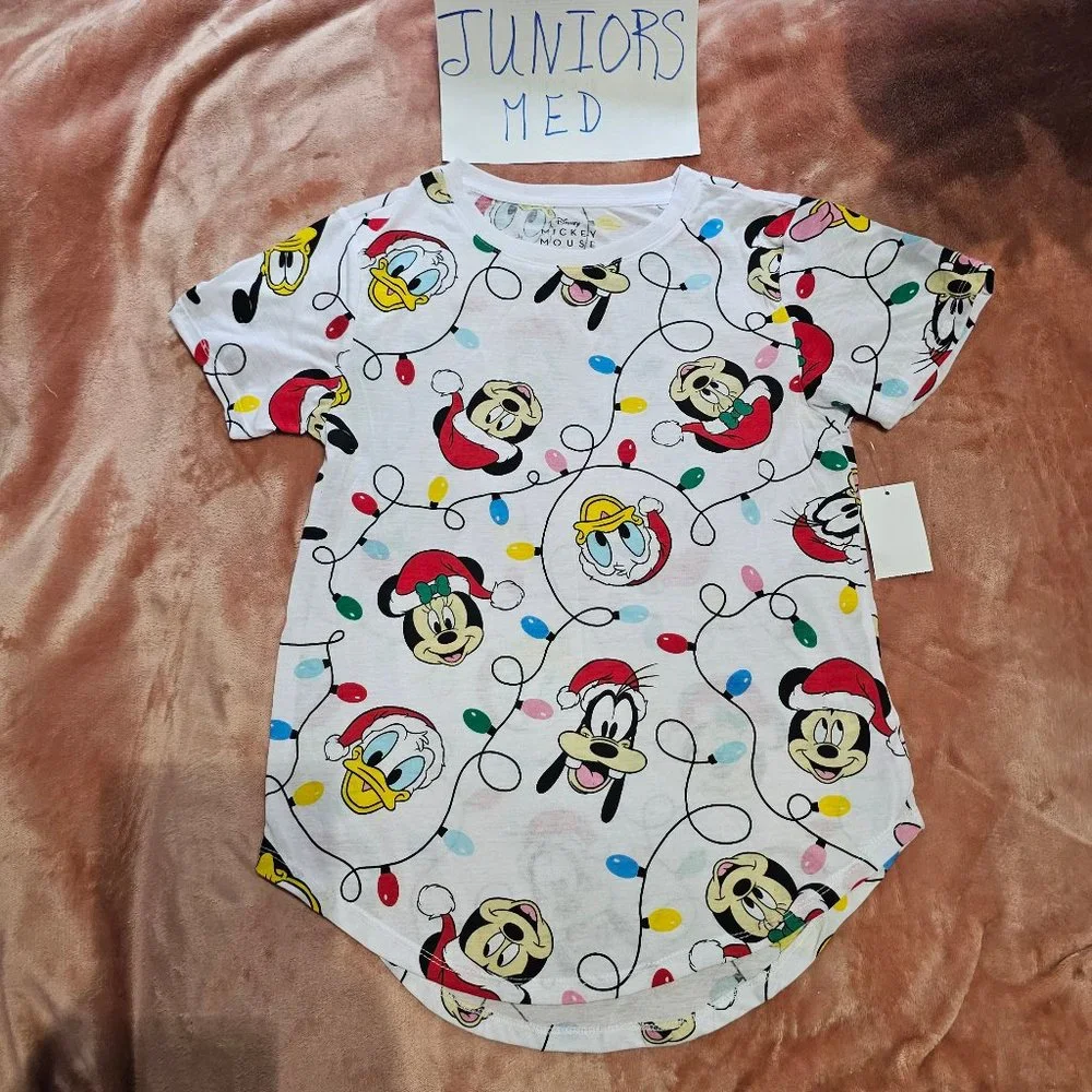 Juniors M Disney Mickey Mouse & Friends Christmas Lights Pattern Graphic Tee NWT - Picture 1 of 4